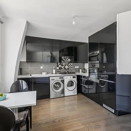 Madeleine & Champs-elysees - 2br - Vacation Apartment Paris